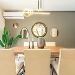 New Stylish Apt Near Downtown