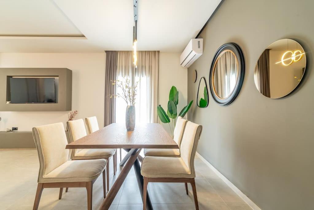 New Stylish Near Downtown